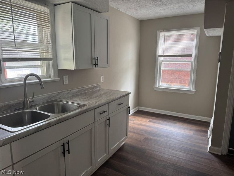 16401 Judson Drive, Cleveland, OH 44128 Photo 6