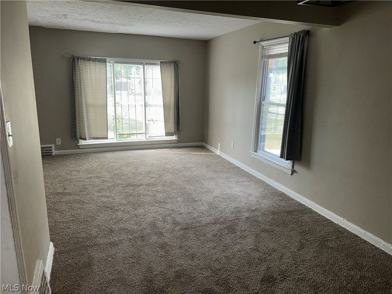 16401 Judson Drive, Cleveland, OH 44128 Photo 7