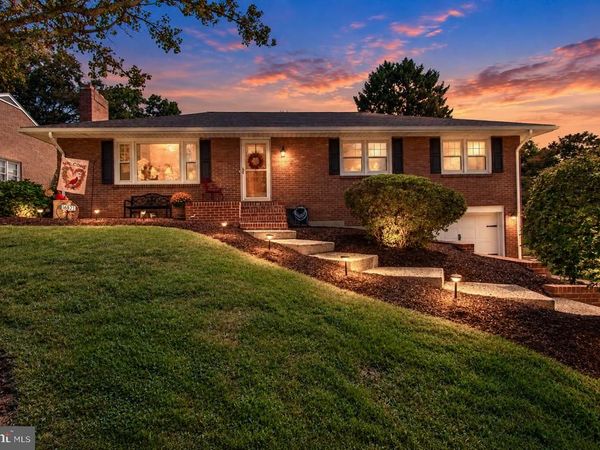 16821 HAMPTON ROAD, WILLIAMSPORT, MD 21795