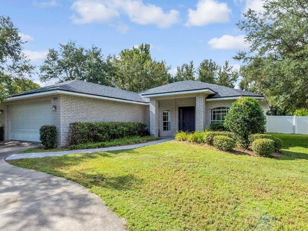 252 DIRKSEN DRIVE , DEBARY, FL 32713
