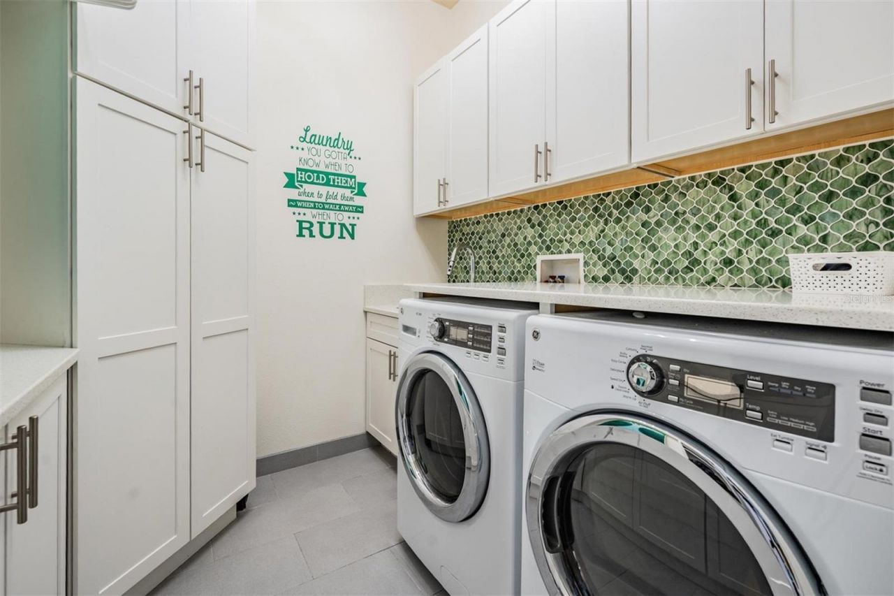 14607 Canopy Drive, Tampa, FL 33626 Photo
