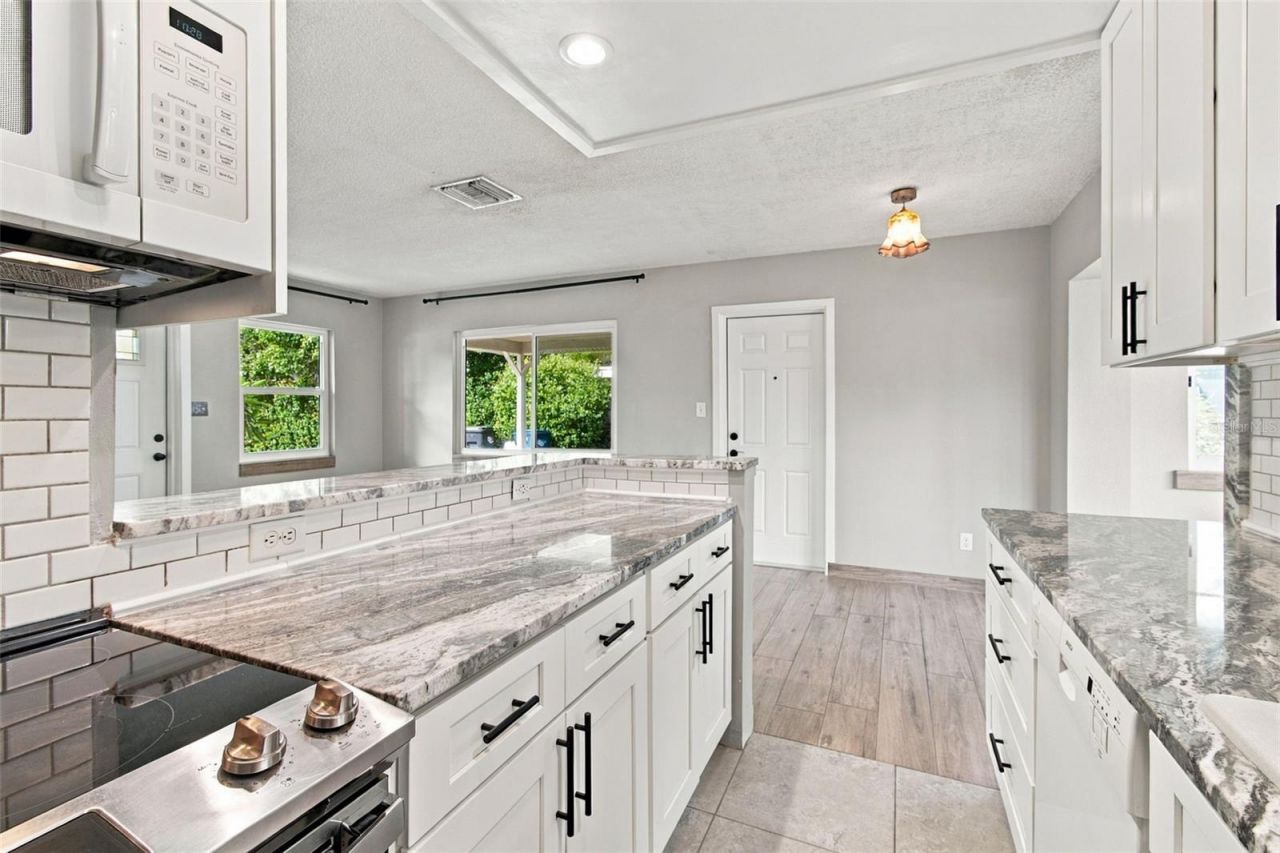 2315 Amherst Avenue, Bradenton, FL 34207 Photo