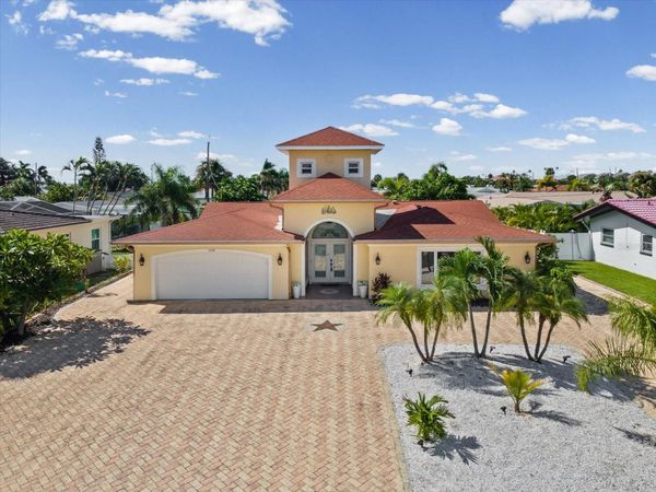 108 24TH STREET, BELLEAIR BEACH, FL 33786