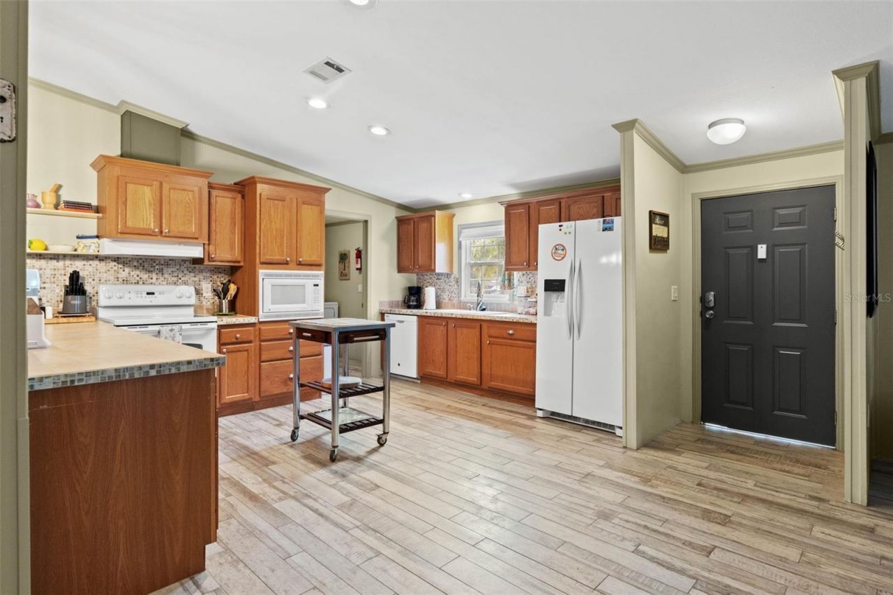 6496 W Richard Drive, Weeki Wachee, FL 34607 Photo