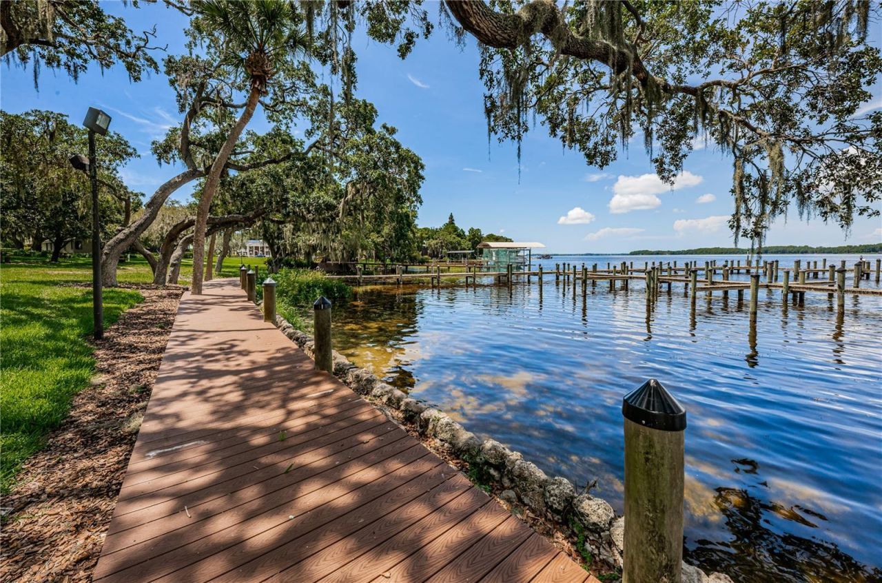 2233 Pinnacle Circle S, Palm Harbor, FL 34684 Photo