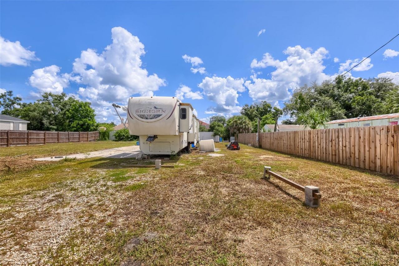 4929 Victoria Avenue , Sarasota, FL 34233 Photo