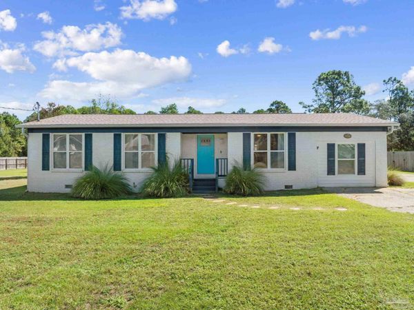 5630 Balderas Ave, Pensacola, FL 32507