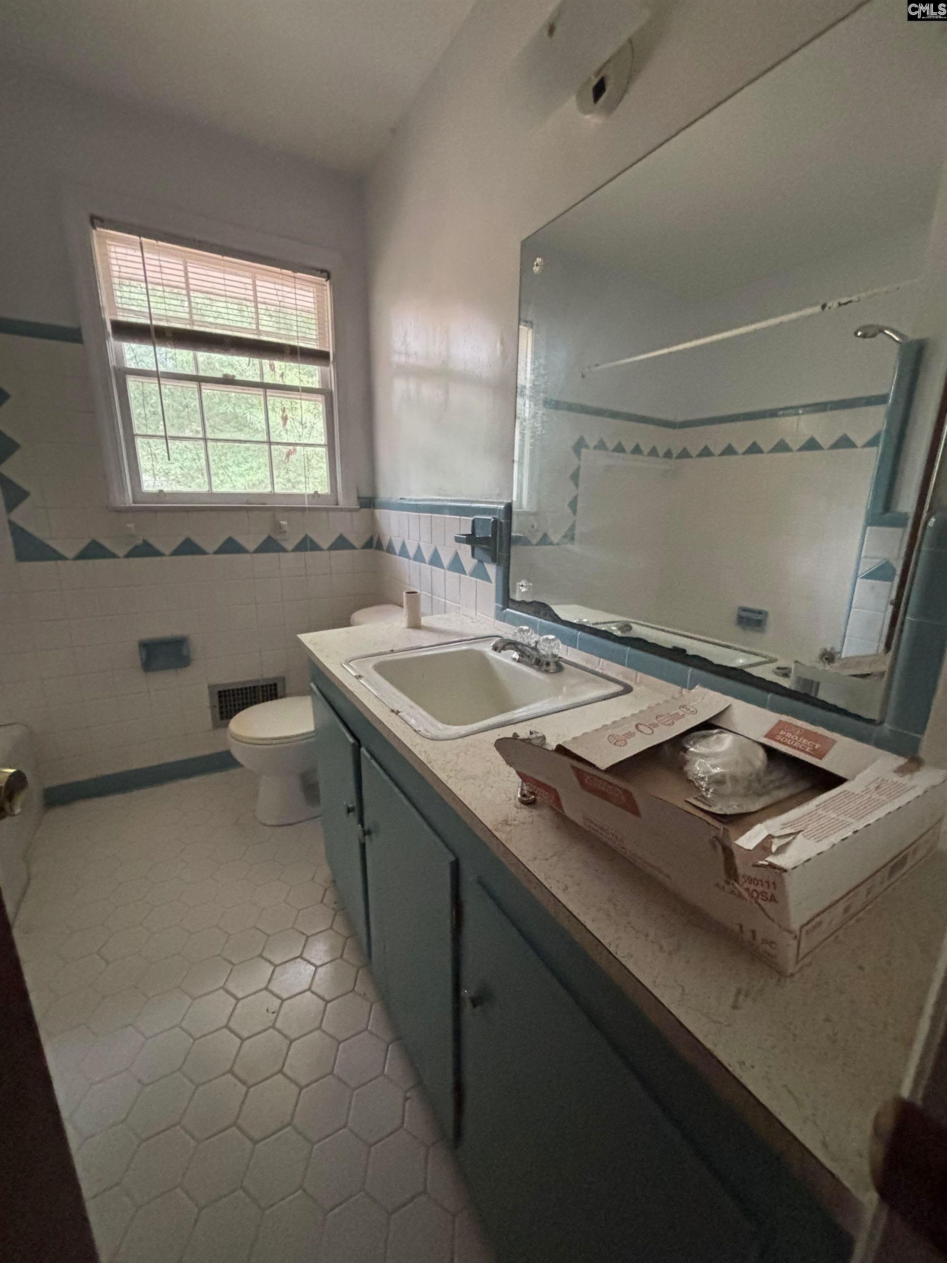 724 Janice Drive  Photo 13