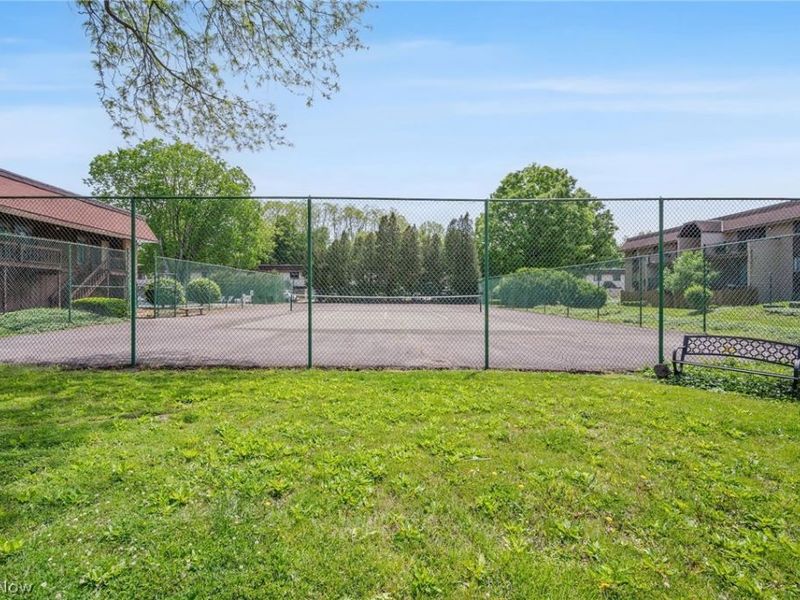 9956 Johnnycake Ridge Road, Unit 08, Concord Township, OH 44077 Photo 34