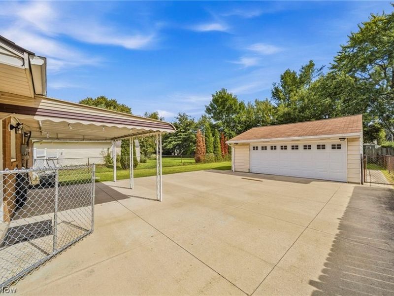 33450 Willowick Drive, Eastlake, OH 44095 Photo 21