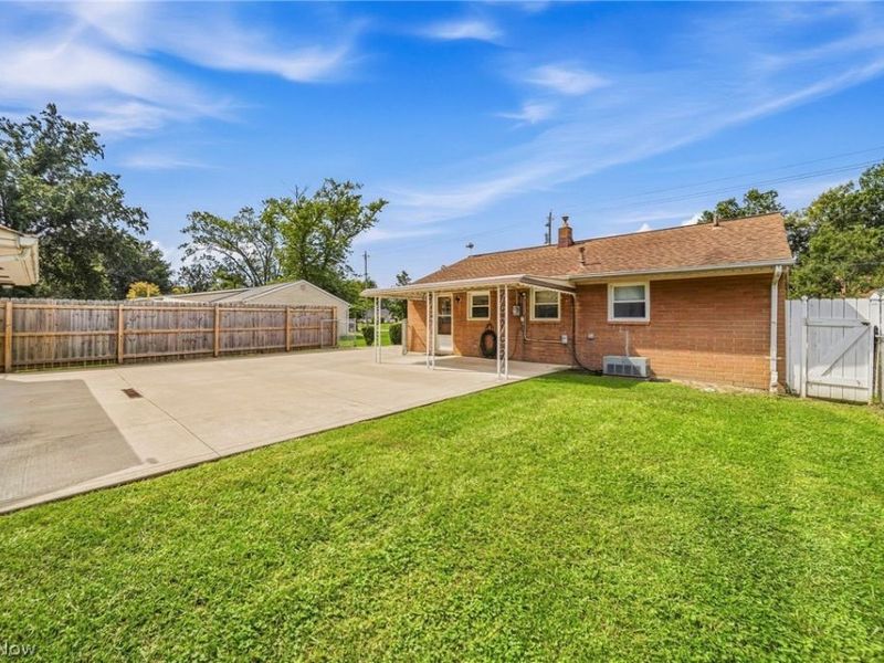 33450 Willowick Drive, Eastlake, OH 44095 Photo 24