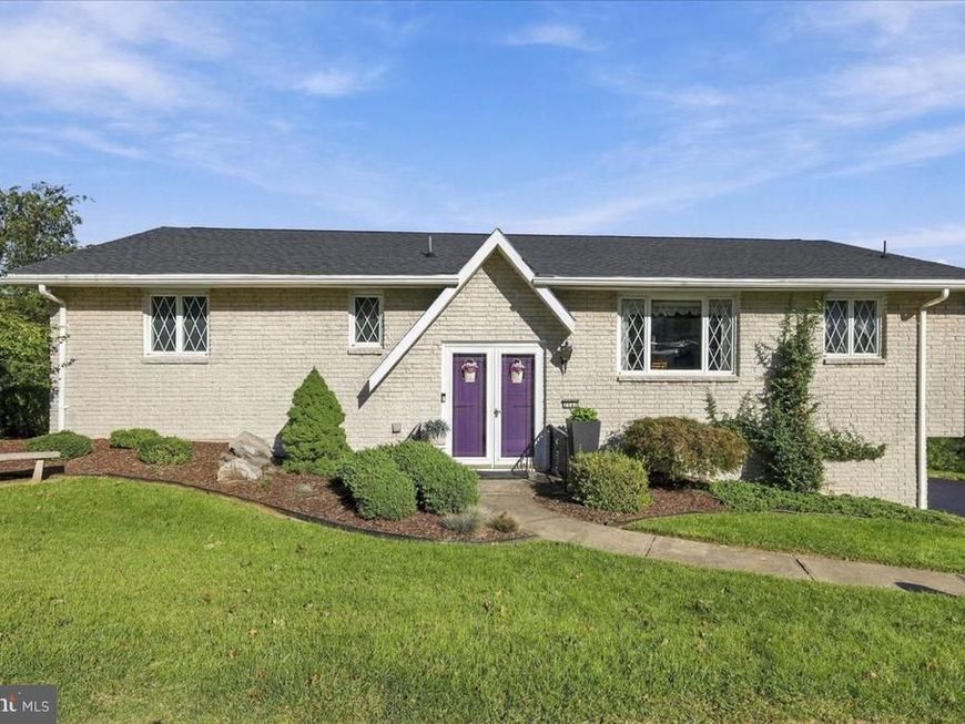 7121 Kingstead Drive , Slatington, PA 18080 Main Photo