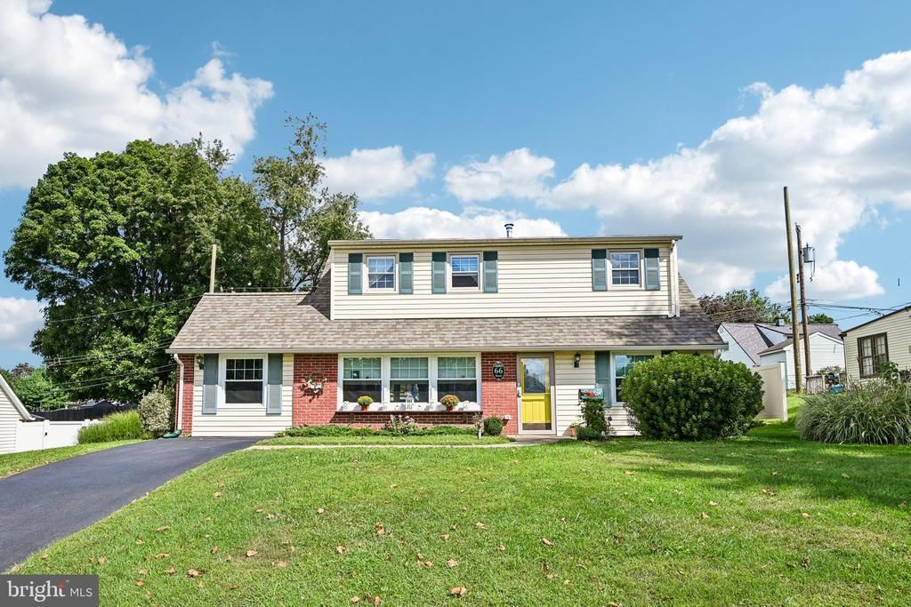 66 QUIET ROAD, LEVITTOWN, PA 19057