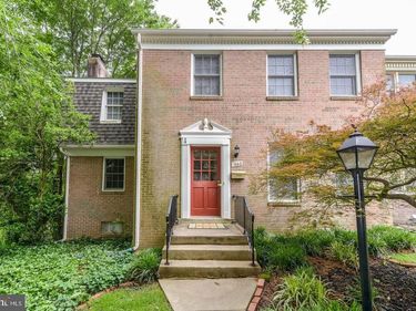 1860 GOLF VIEW COURT , RESTON, VA 20190
