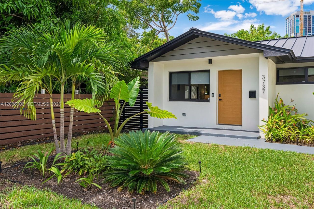 3737 Frow Ave, Miami, FL 33133 Photo