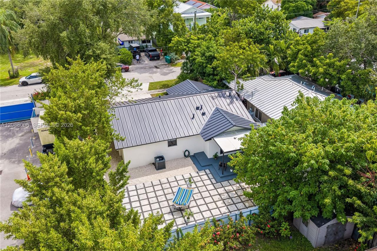 3737 Frow Ave, Miami, FL 33133 Photo