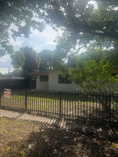 18410 NW 42nd Ave, Miami Gardens, FL 33055 Photo