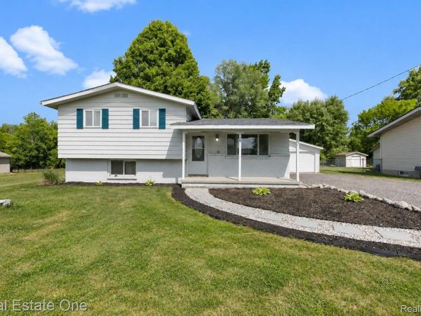 2351 Cheryl Ann Drive , Burton, Mi 48519