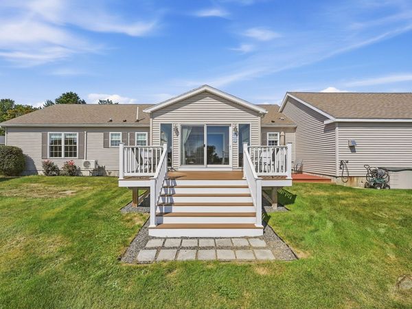 18 Fieldstone Drive, Oakland, ME 04963