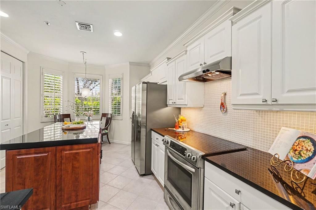 5015 Marina Cove Dr, Unit 103, Naples, FL 34112 Photo