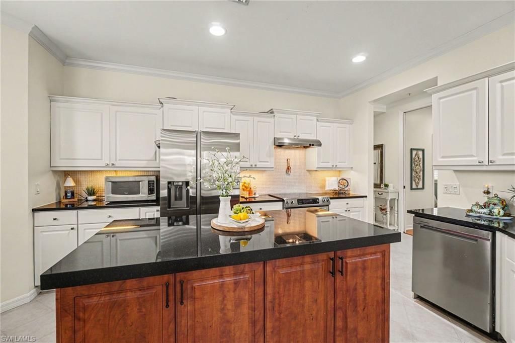 5015 Marina Cove Dr, Unit 103, Naples, FL 34112 Photo