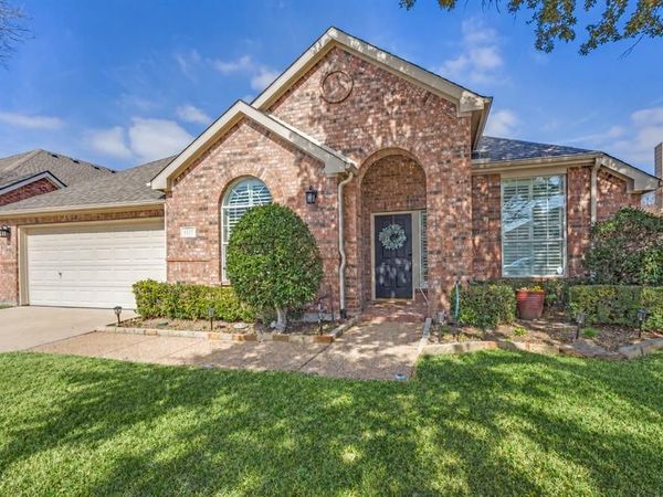 1377 Ranch House Drive, Fairview, TX 75069