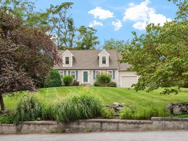 4 Pillsbury Lane, Georgetown, MA 01833