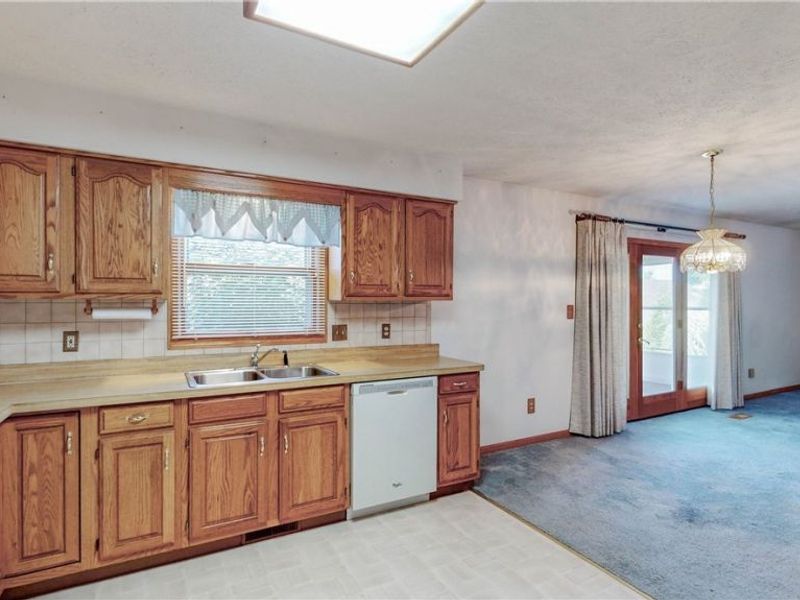 230 Park Place Drive, Wadsworth, OH 44281 Photo 11