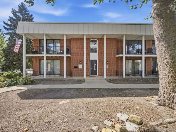 9812 S Karlov Avenue , Unit 4D, Oak Lawn, IL 60453