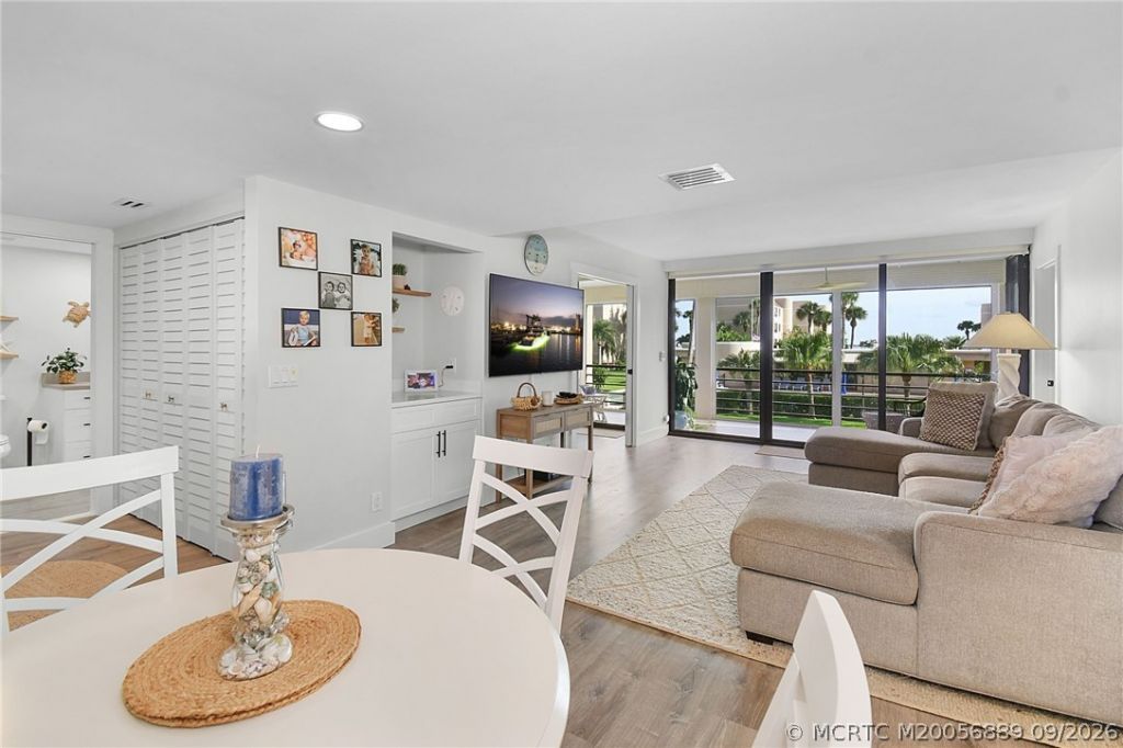 3452 NE Causeway Boulevard , Unit 202, Jensen Beach, FL 34957 Photo