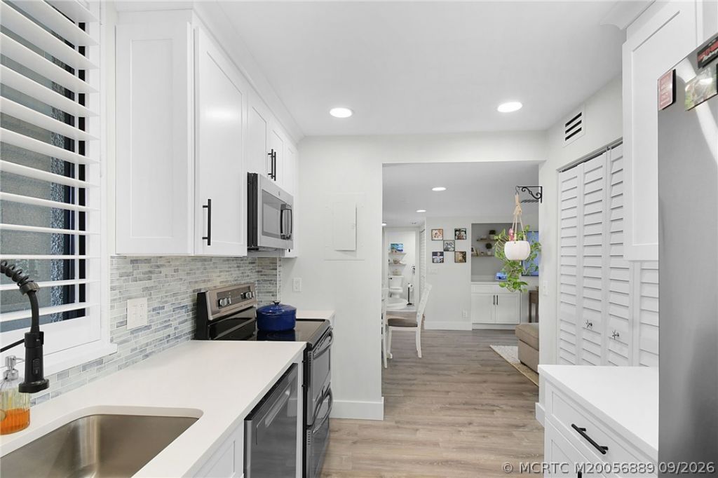 3452 NE Causeway Boulevard , Unit 202, Jensen Beach, FL 34957 Photo