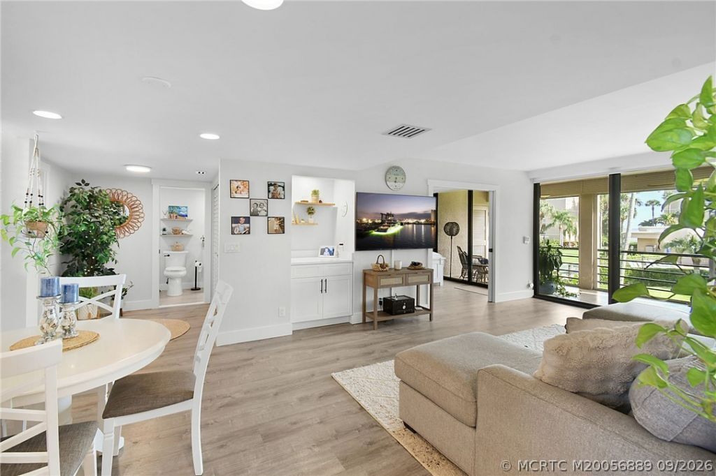 3452 NE Causeway Boulevard , Unit 202, Jensen Beach, FL 34957 Photo