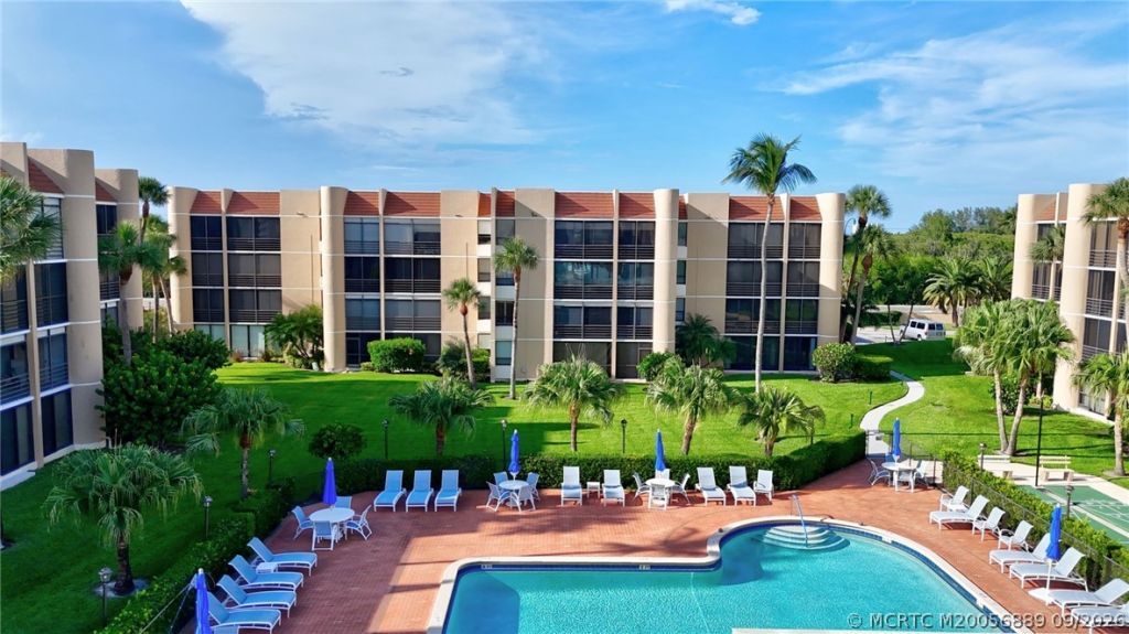 3452 NE Causeway Boulevard , Unit 202, Jensen Beach, FL 34957 Photo