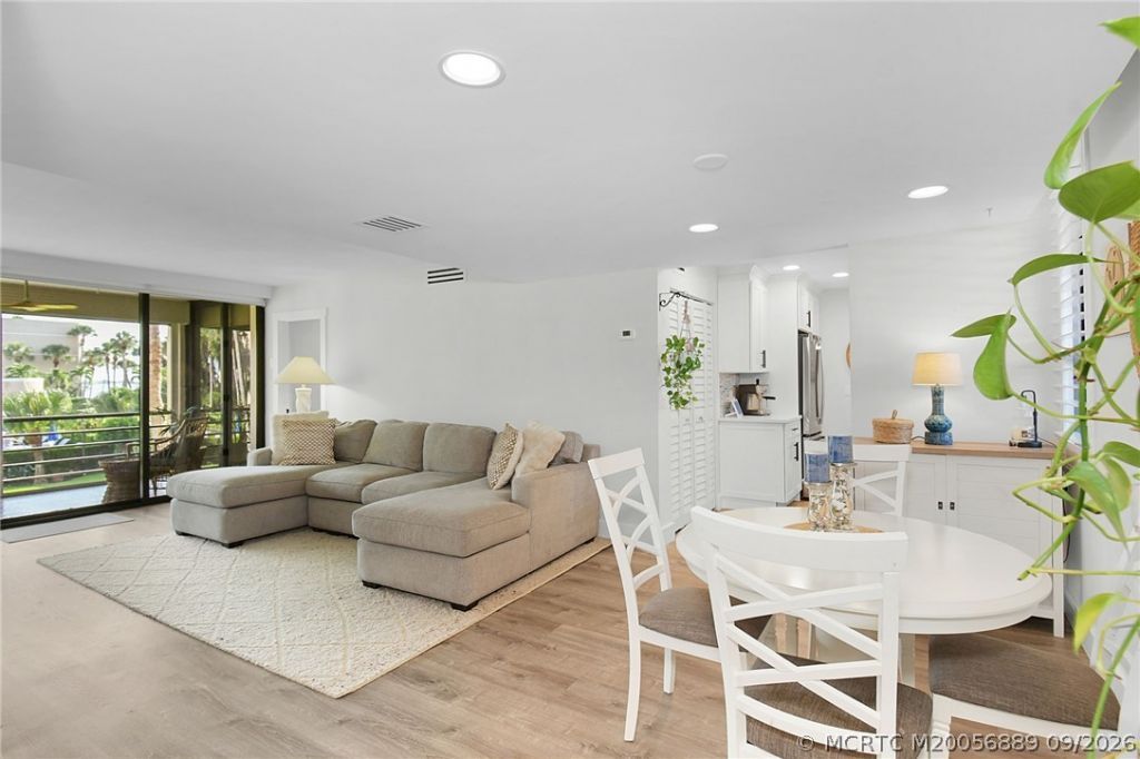 3452 NE Causeway Boulevard , Unit 202, Jensen Beach, FL 34957 Photo