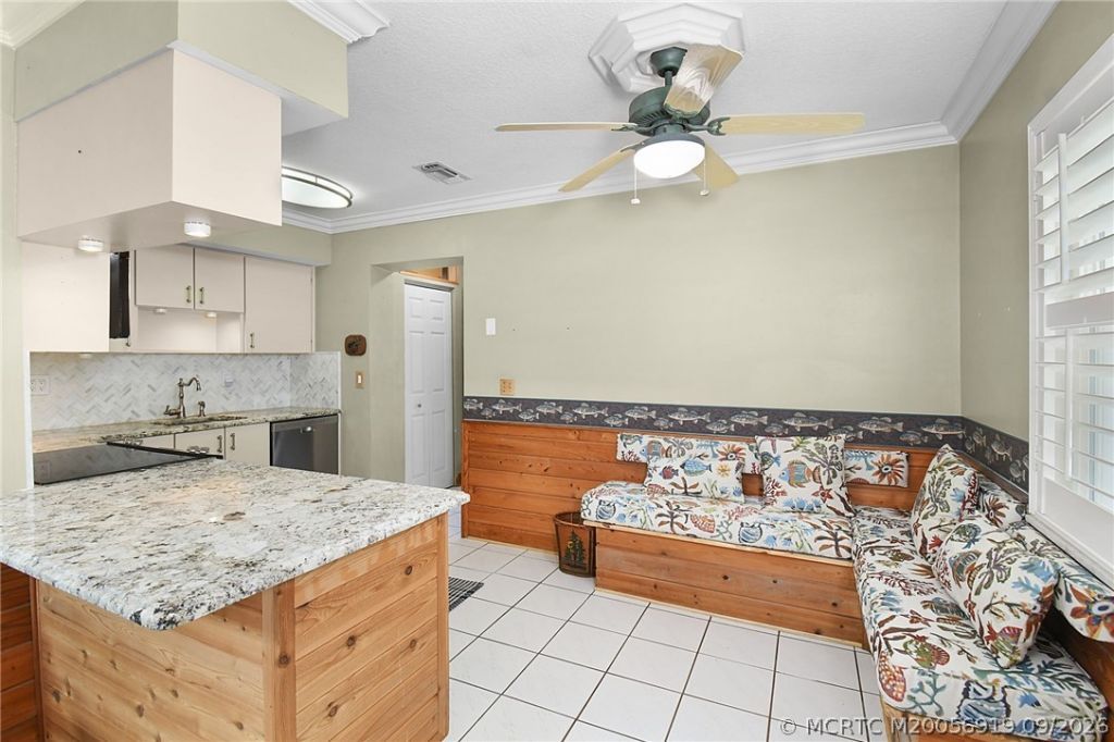 76 N El Mar Drive, Jensen Beach, FL 34957 Photo