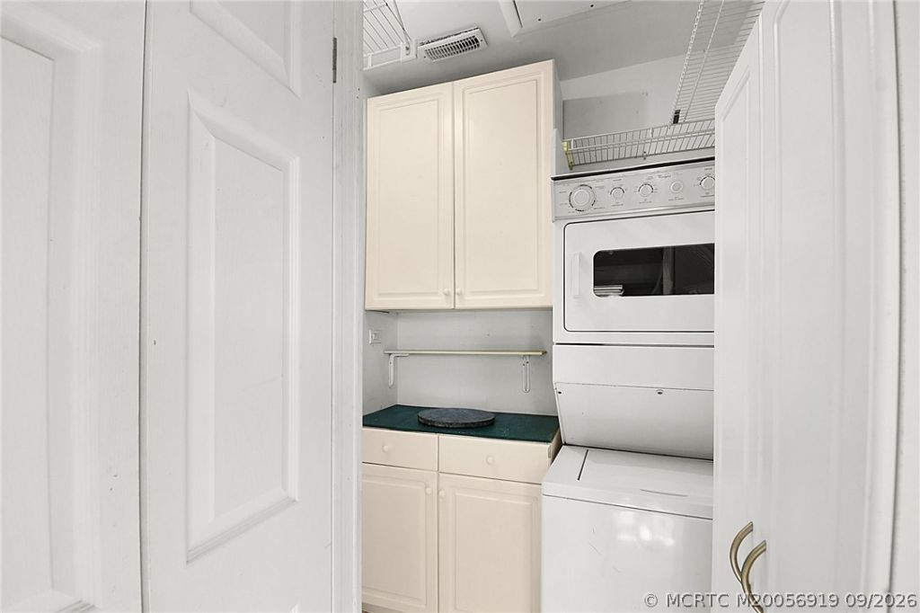 76 N El Mar Drive, Jensen Beach, FL 34957 Photo