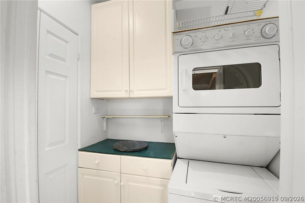 76 N El Mar Drive, Jensen Beach, FL 34957 Photo