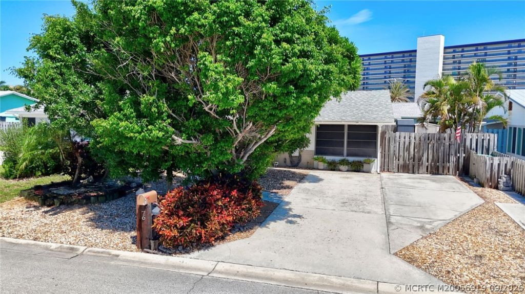 76 N El Mar Drive, Jensen Beach, FL 34957 Photo