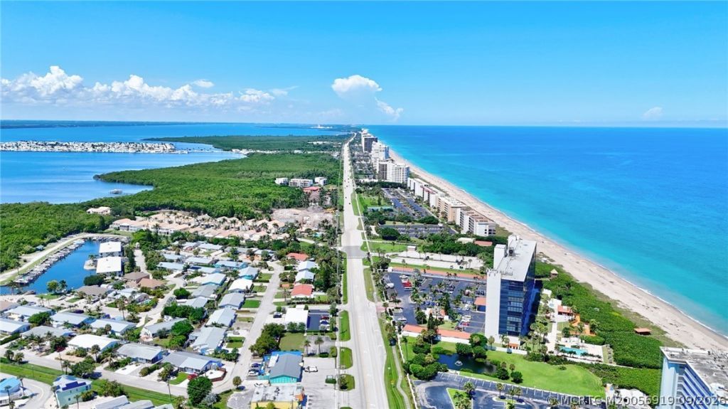 76 N El Mar Drive, Jensen Beach, FL 34957 Photo