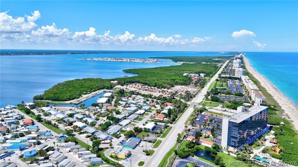 76 N El Mar Drive, Jensen Beach, FL 34957 Photo