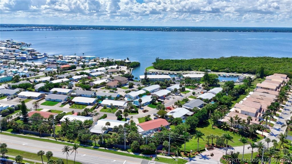 76 N El Mar Drive, Jensen Beach, FL 34957 Photo