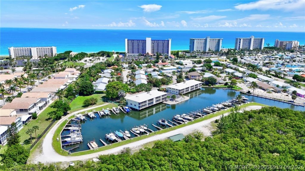 76 N El Mar Drive, Jensen Beach, FL 34957 Photo