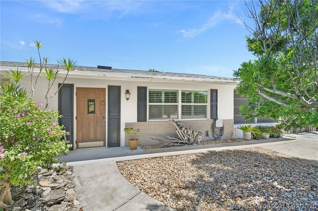 76 N El Mar Drive, Jensen Beach, FL 34957 Photo