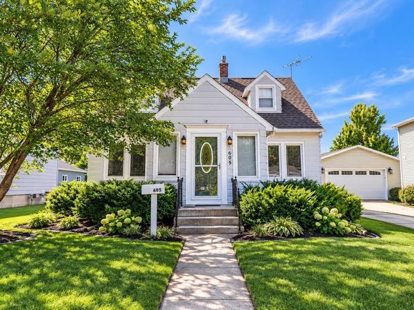605 CHESTNUT STREET, Neenah, WI 54956