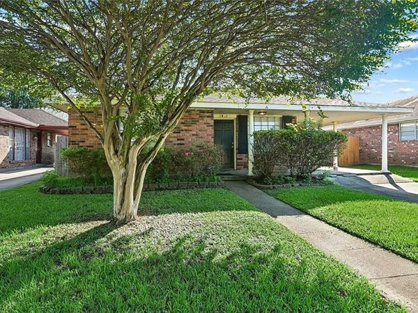 1917 KENT Avenue , Metairie, LA 70001