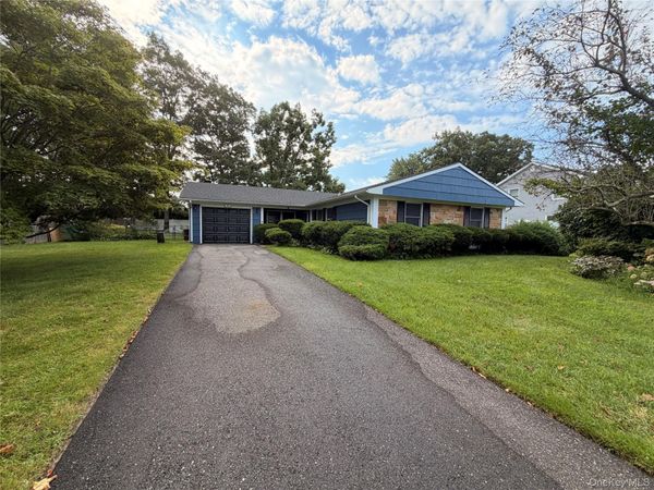 20 Tulip Hill Lane, South Setauket, NY 11720
