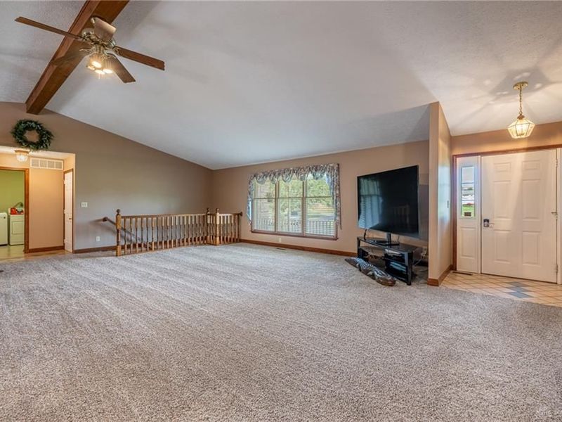 9845 Jamaica Road, Miamisburg, OH 45342 Photo 3