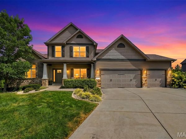 5 Wyndemere Court, Lake St Louis, MO 63367