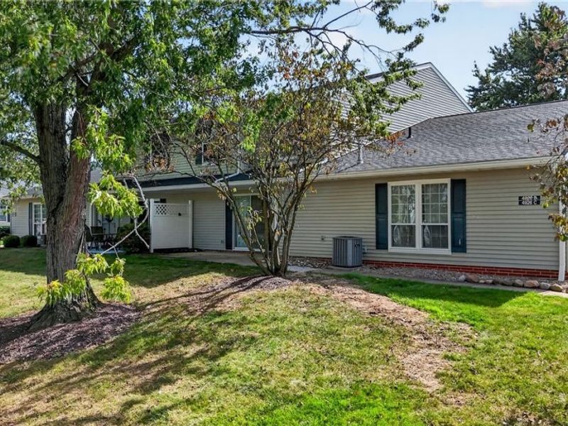 4926 Independence Circle, Unit B, Stow, OH 44224 Photo 4