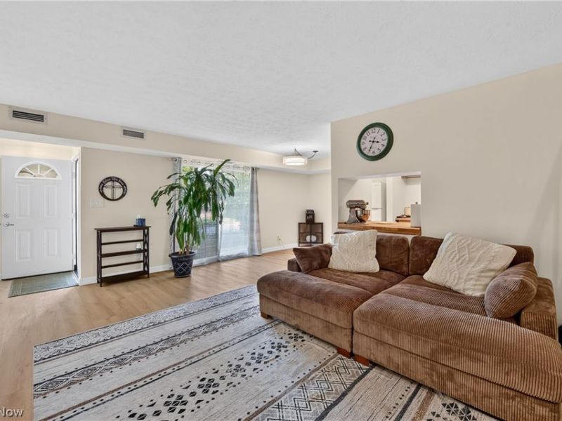 4926 Independence Circle, Unit B, Stow, OH 44224 Photo 8